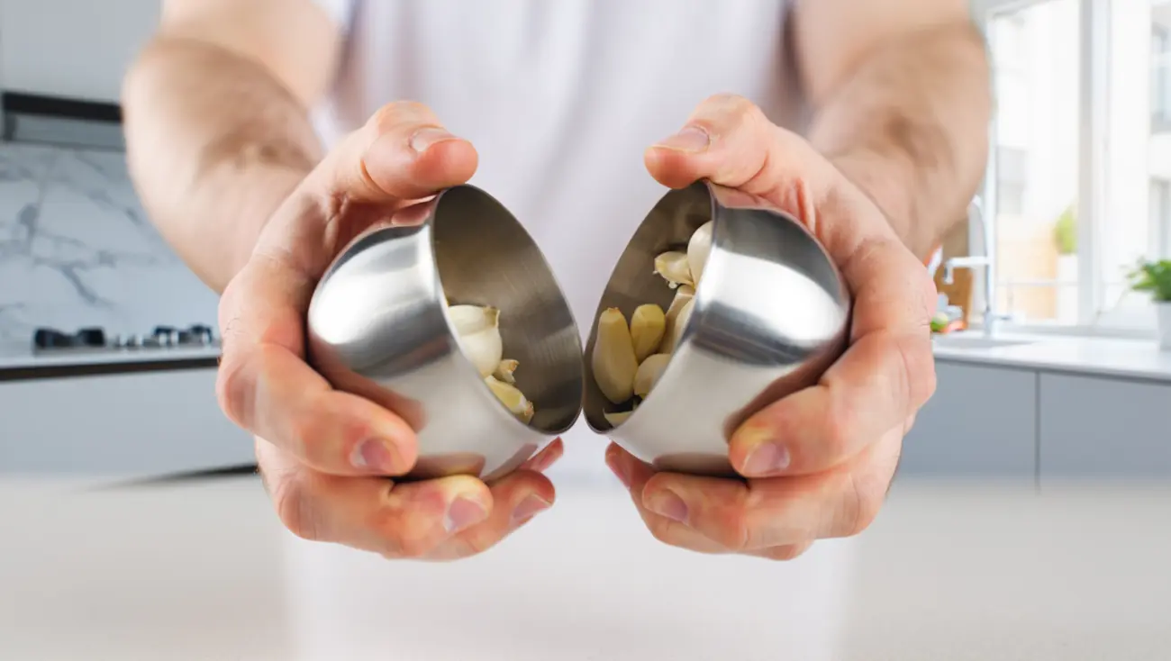 Como pelar y picar ajo