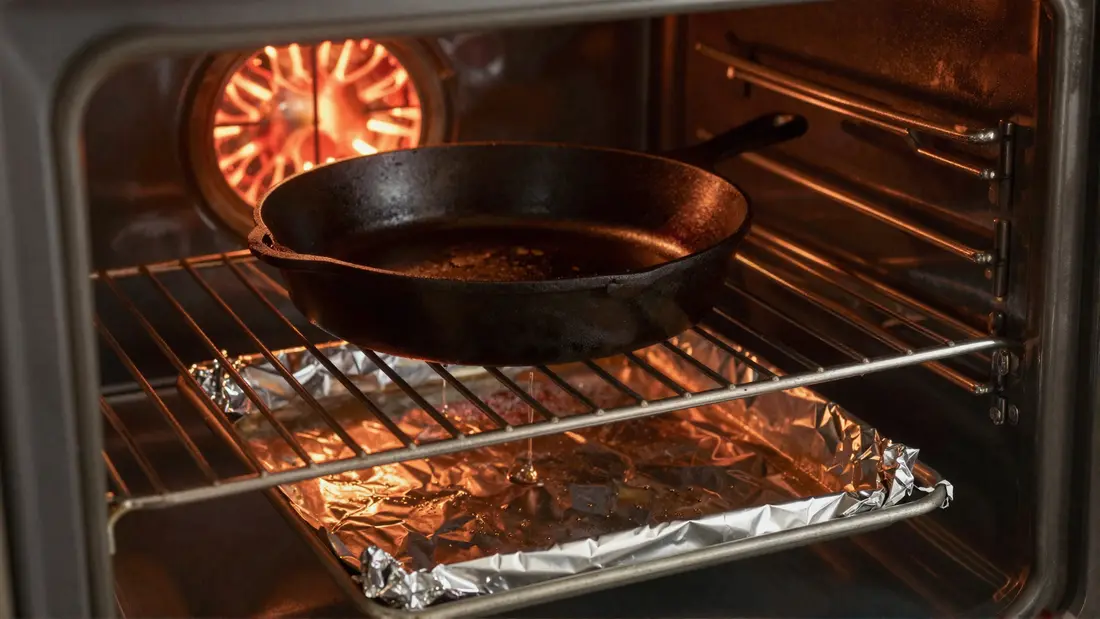Sartén de hierro fundido: El protocolo del horno